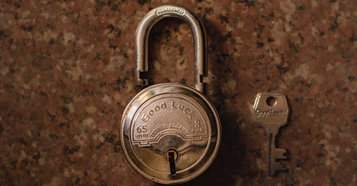 locksmith tools keys — Queens NY Locksmith