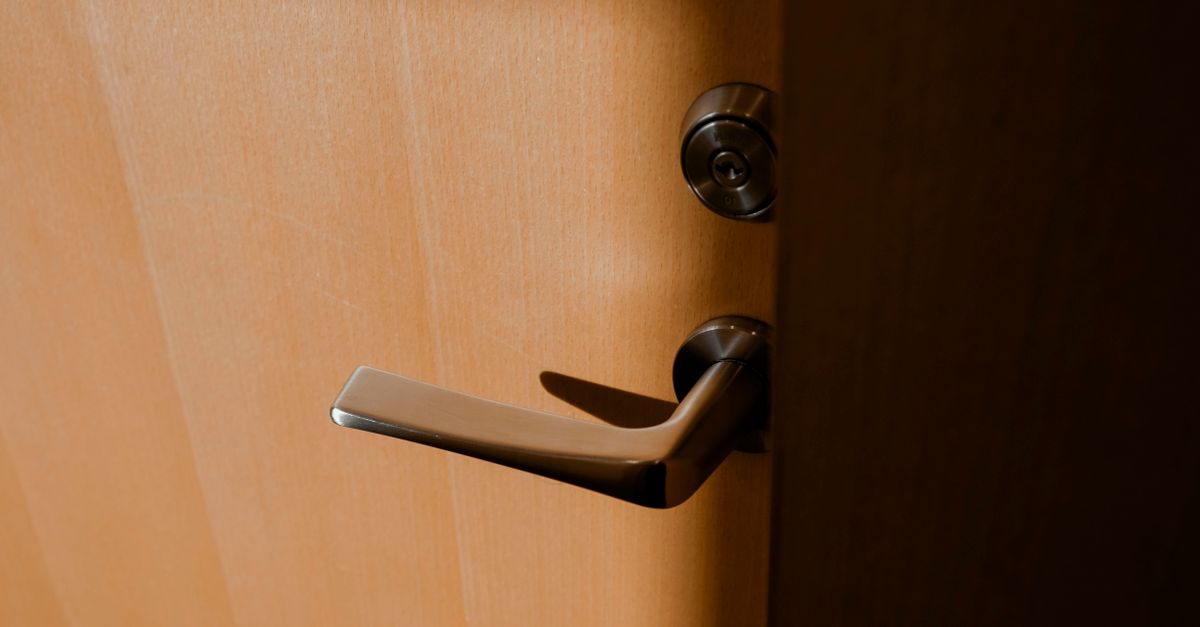 door security hardware — Queens NY Locksmith