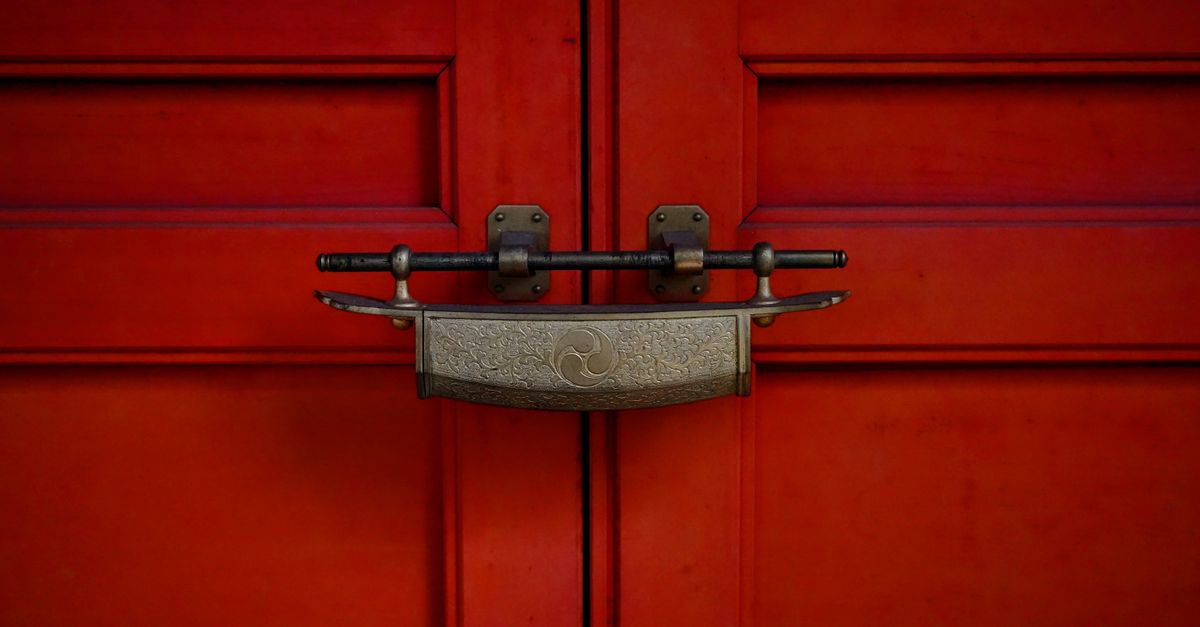 door security hardware — Queens NY Locksmith