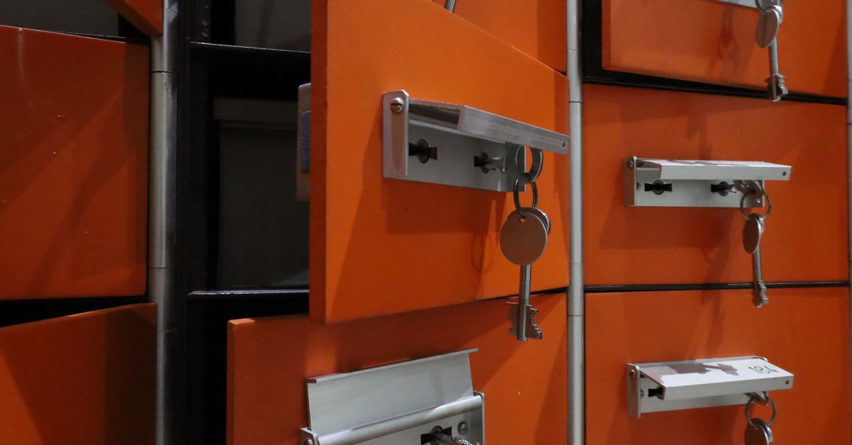 front door lock key — Queens NY Locksmith